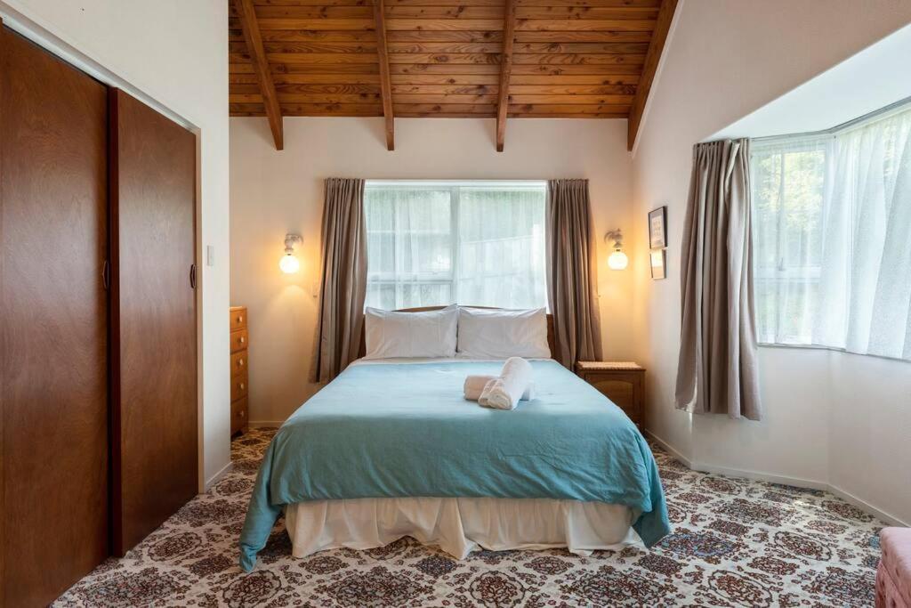 Charming Hideaway Villa Таупо Екстериор снимка