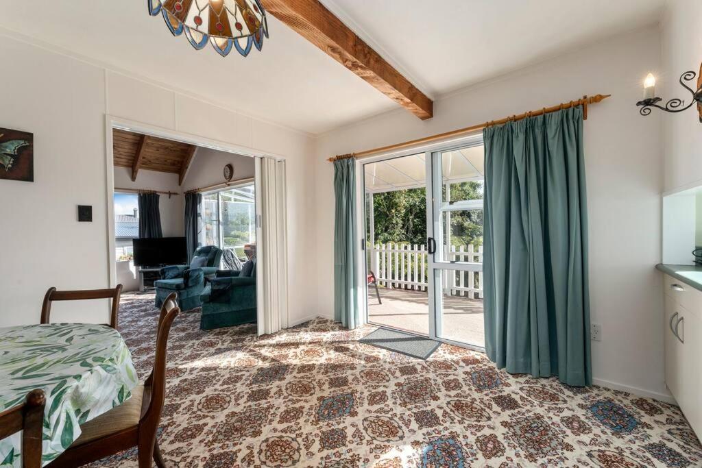Charming Hideaway Villa Таупо Екстериор снимка